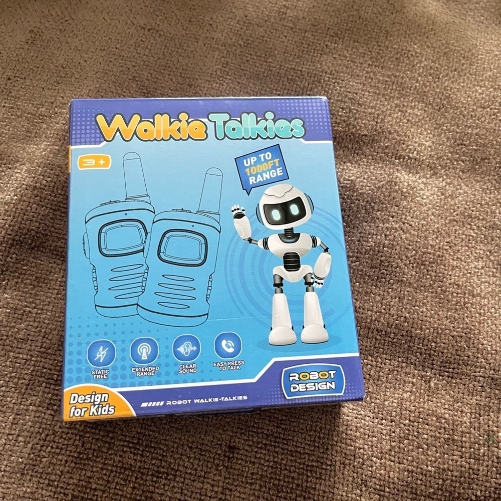 NWT Robot Design Walkie Talkies for Kids